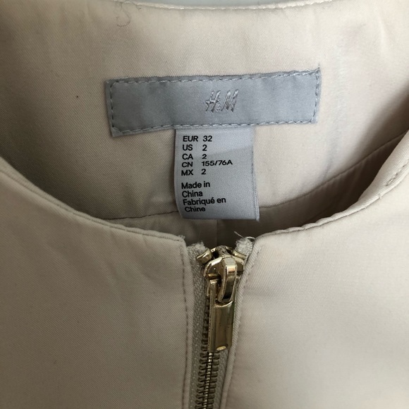 H&M Classy Zip Up Jacket - Picture 4 of 9